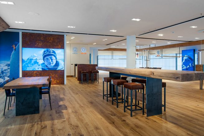 Showroom Bogner Salzburg 01