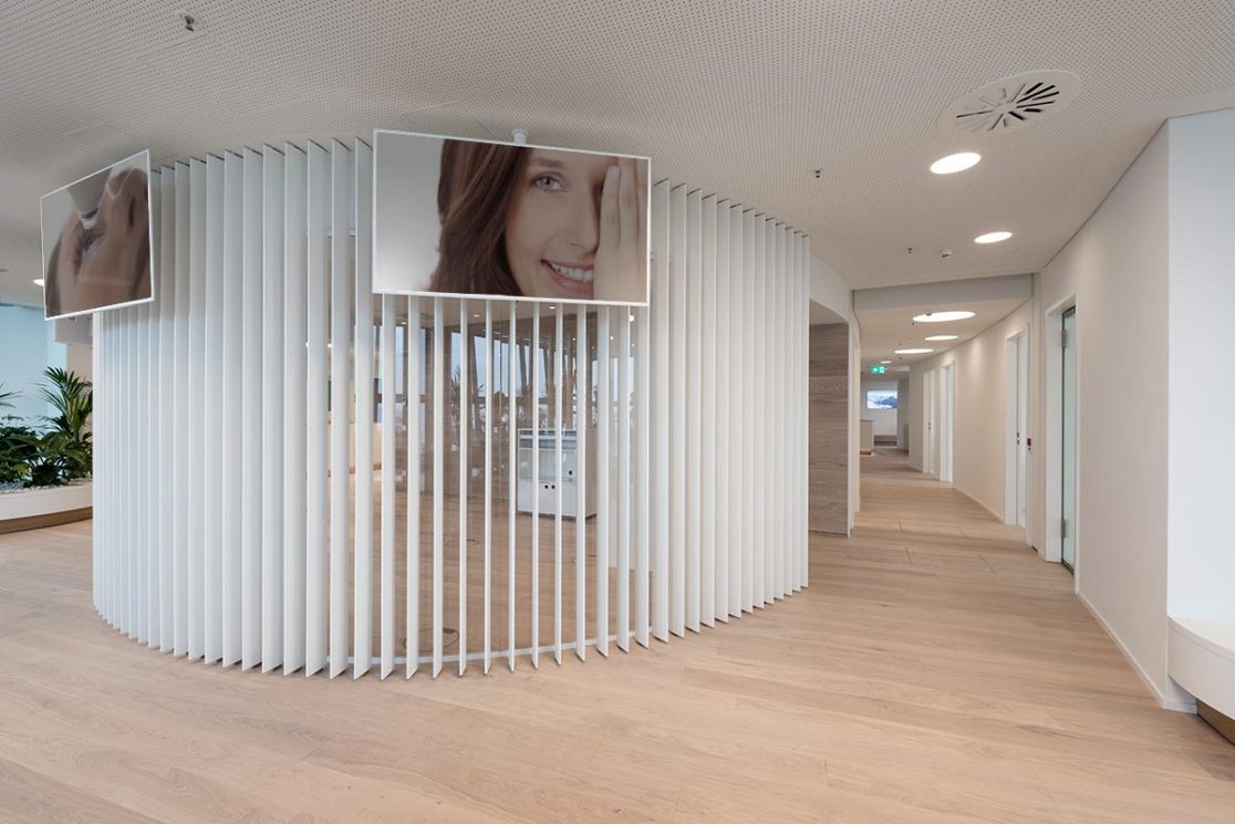 Smile Eyes Augenklinik Airport Flughafen München Parken www.mhp-architekten.de